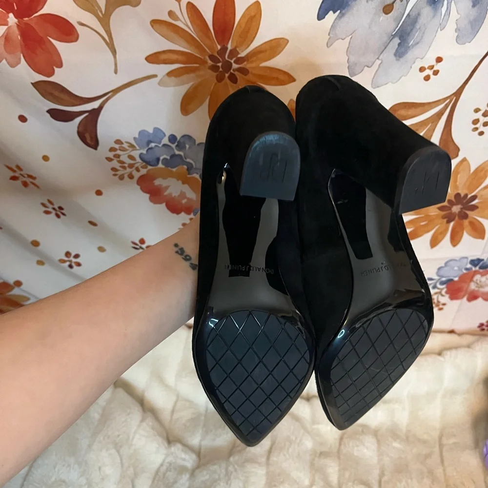 Donald Pliner Womens 9M Heyde Black Suede Block Heel Office Workwear Pumps City